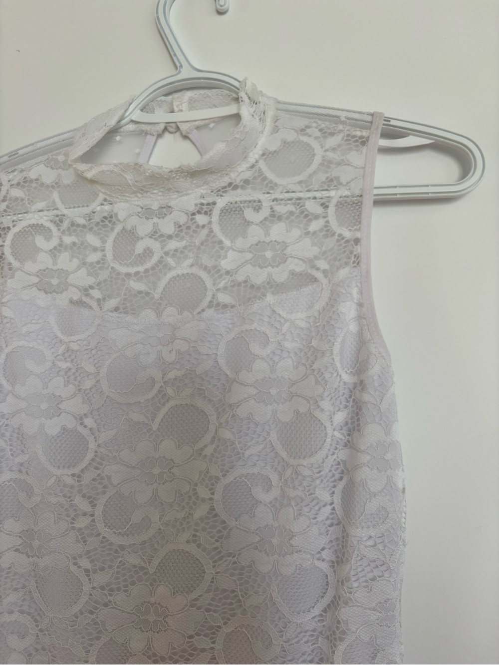 Sleeveless White Lace High Neck Bodysuit - Picture 2 of 5